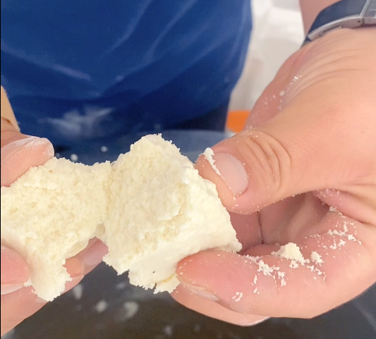 用面條機(jī)做面條，拌面機(jī)不能忽略