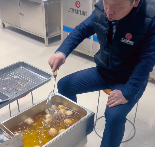 三好怎么用包子機做麻團