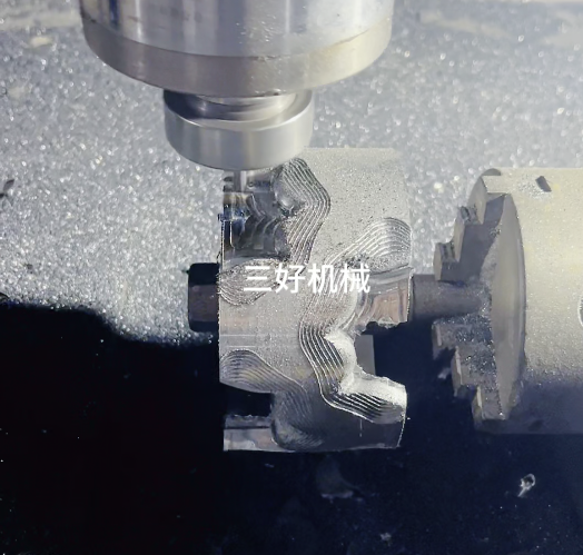 餃子機的機頭怎么做